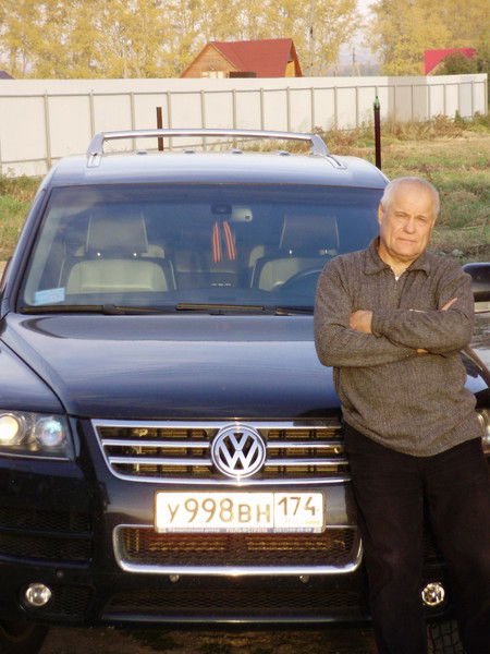 Борис Жданов