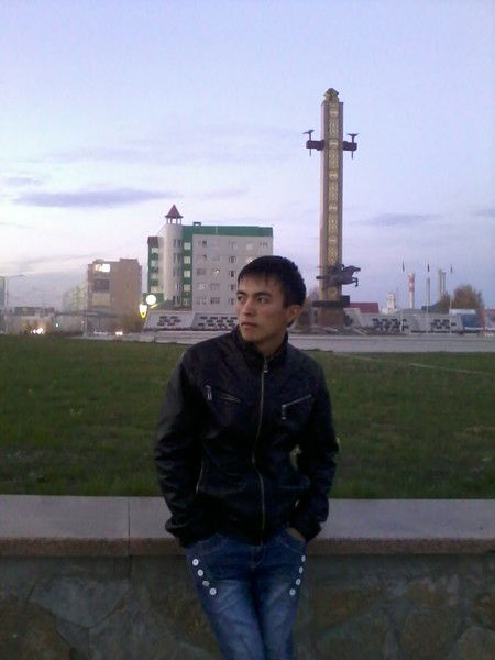 Нияз Каримов