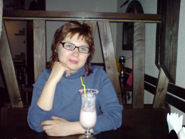 Лариса Ухалова