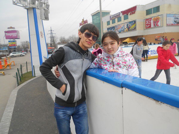 Арна Муратбекова