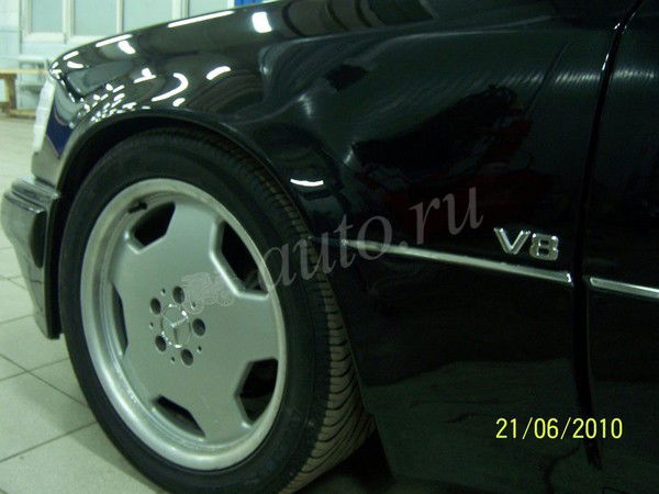 Антон Дикарев