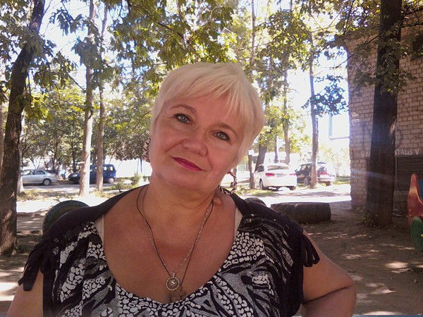 Лариса Крот