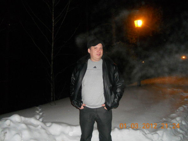 Роман Холодяев