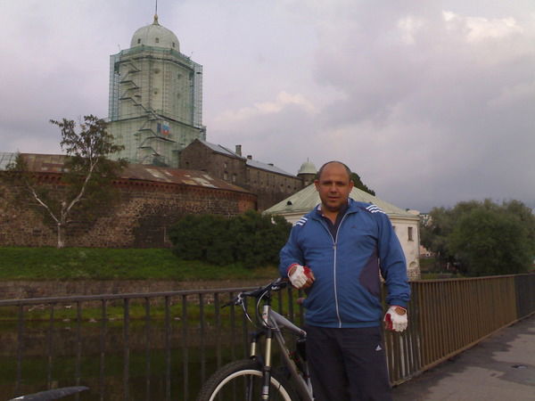 Александр Белогорцев