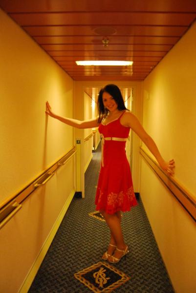 Юля Макарова