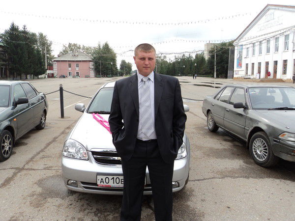 Анатолий Хохлов