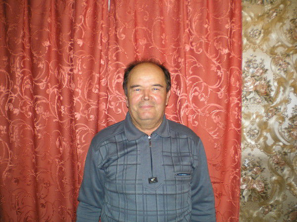 Борис Сухов