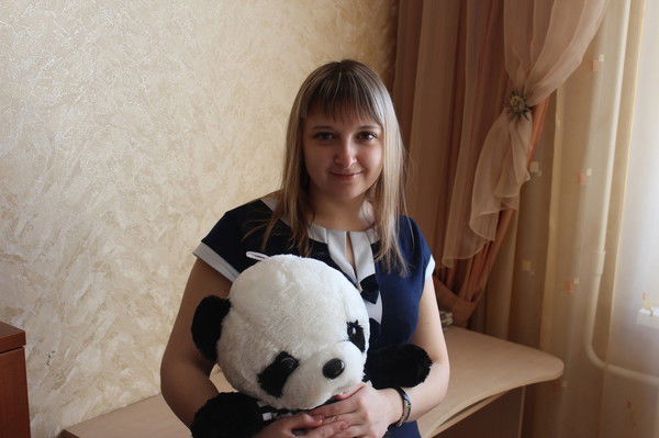 Оленька Демиденко