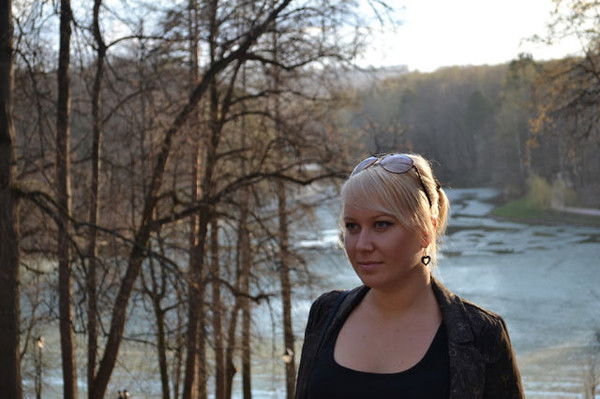 Eлена Антонова