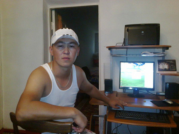 Данияр Абишев