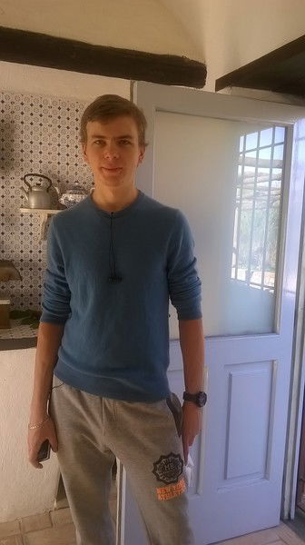 Юра Уваренков