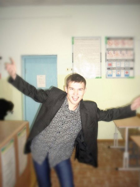 Денис Чухарев