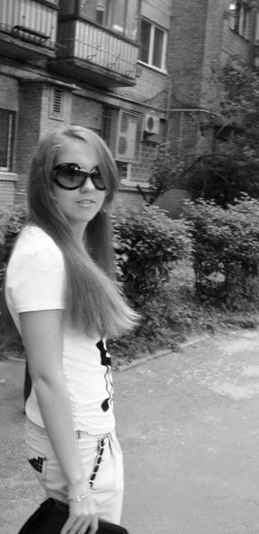 Анна Олейник