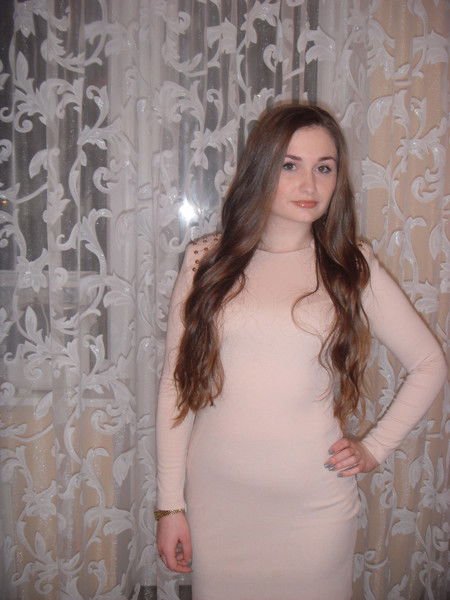 Аня Волынец