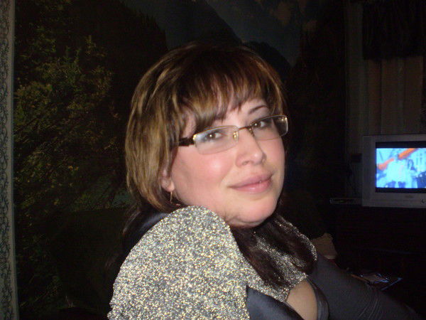 Лена Настаева