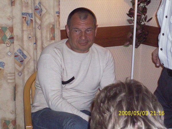 Борис Емельянов