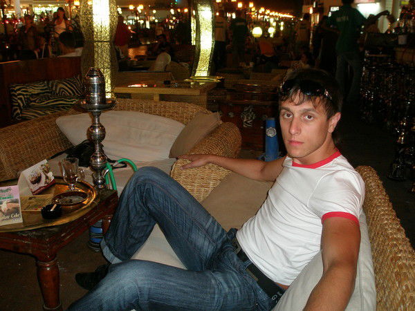 Александр Приколотин