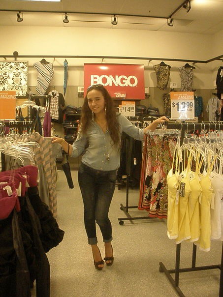 Викки Украли