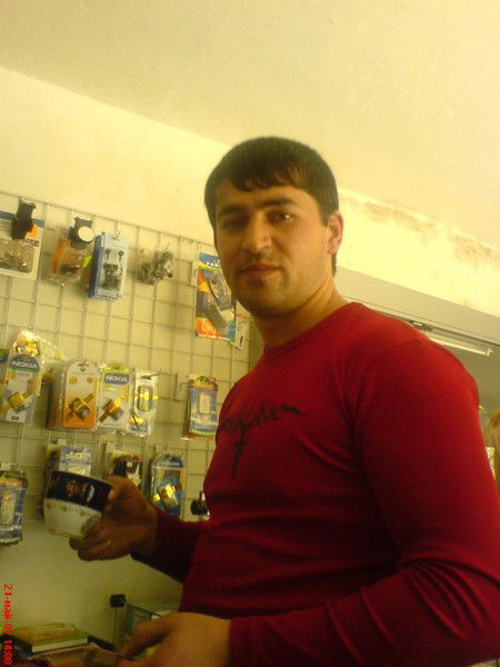 Рассл Шахбанов