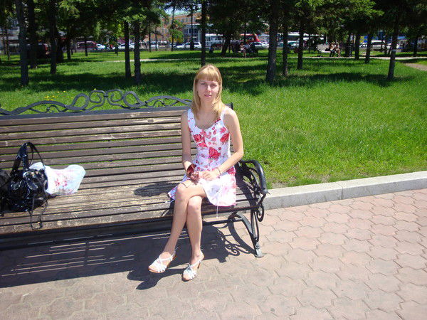 Елена Максимова