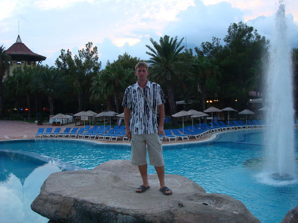 Санек Гузанов