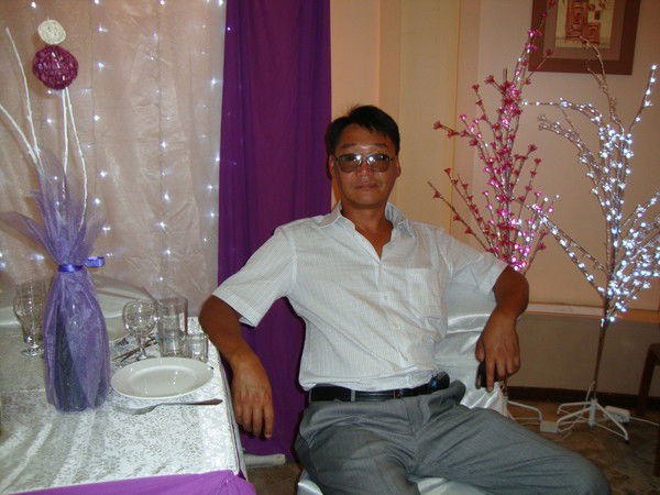 Юрий Петров