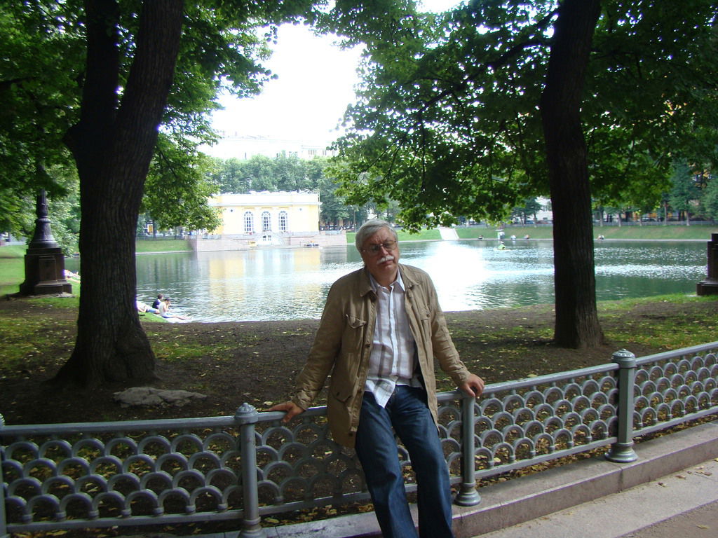 Игроь Честнодумов