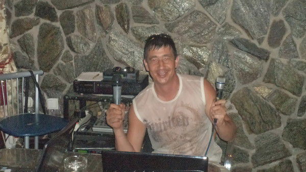 Рулон Обоев