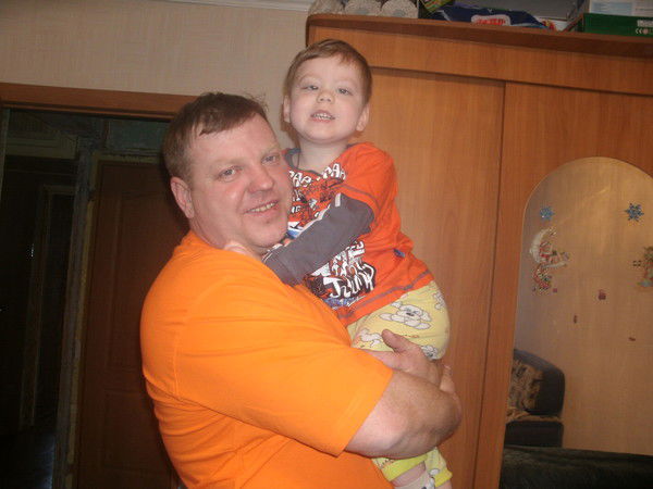 Евгений Лавров