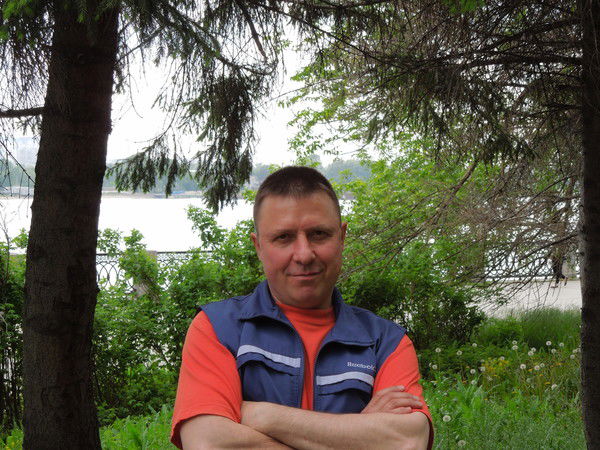 Юрий Власенко