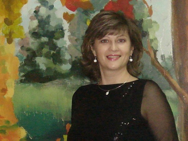 Елена Стесенко