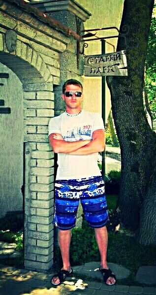 Константин Лекомцев