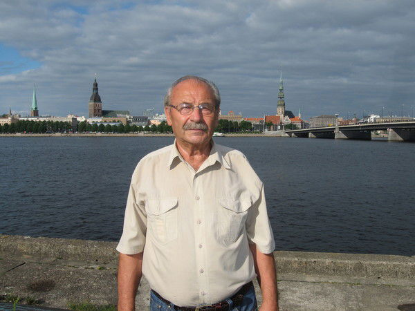 Альберт Инжоян