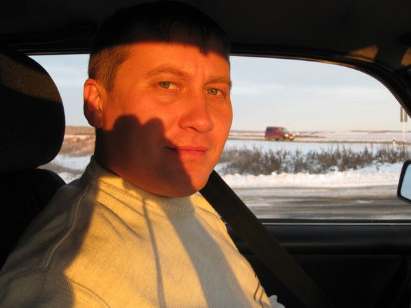 Владимир Емельянов