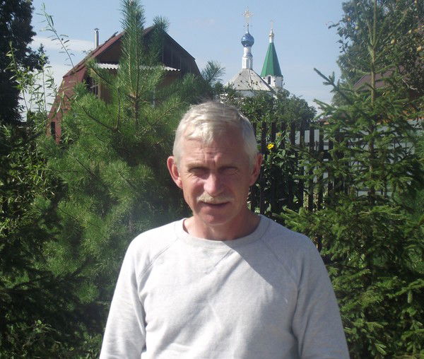 Николай Костин