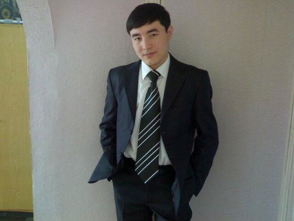 Асан Толешов