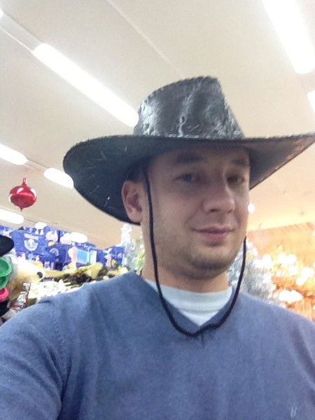 Азиз Матназаров