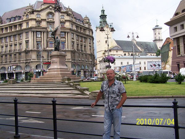 Александр Бусарев