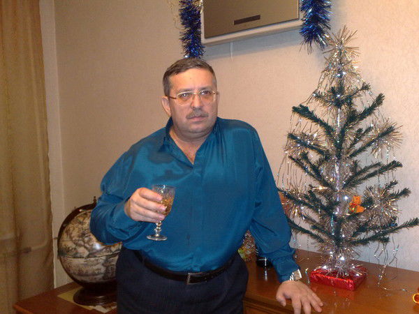 Олег Алексеев