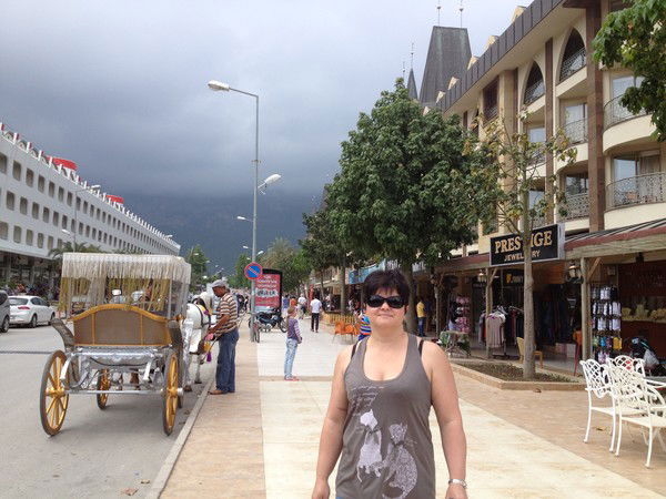 Лариса Попова