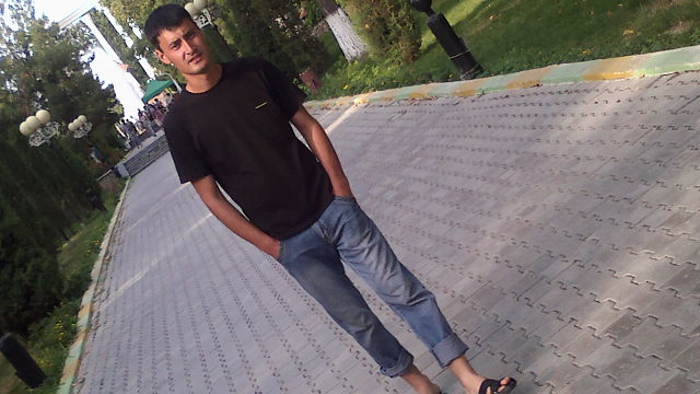 Анвар Шодмонов