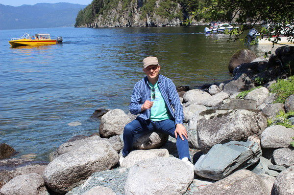 Владимир Стоцкий