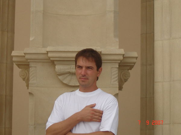 Неизвестно Неизвестно