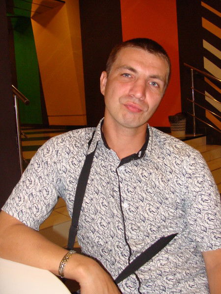 Владимир Романов