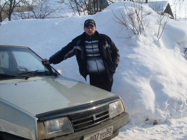 Максим Баюсов