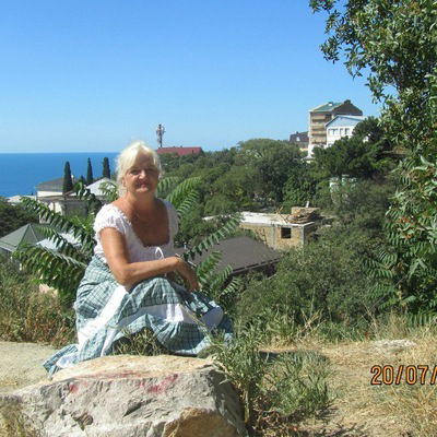 Нина Яковлева