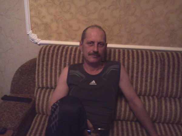 Николай Азаров