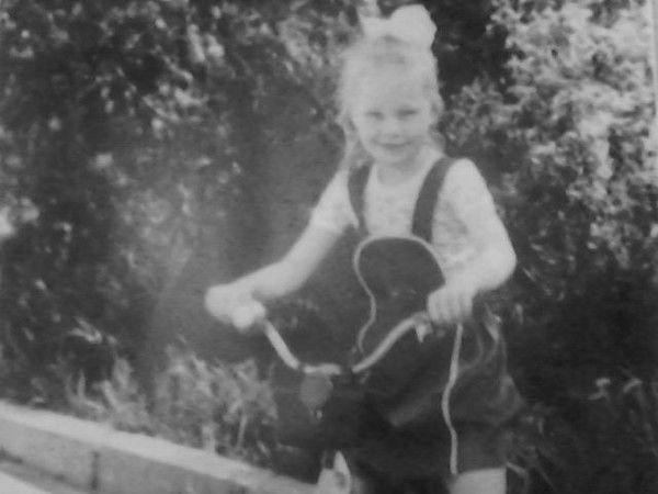 Надюшка *********