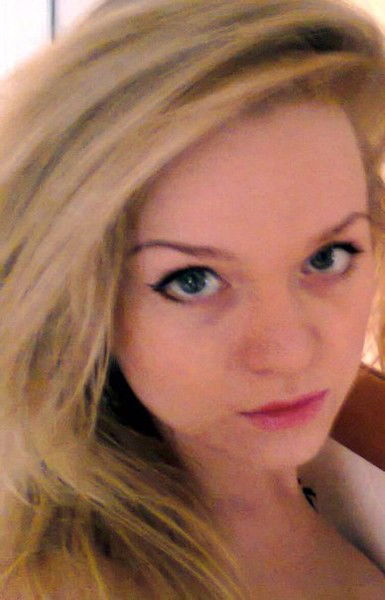 Анна Захарова