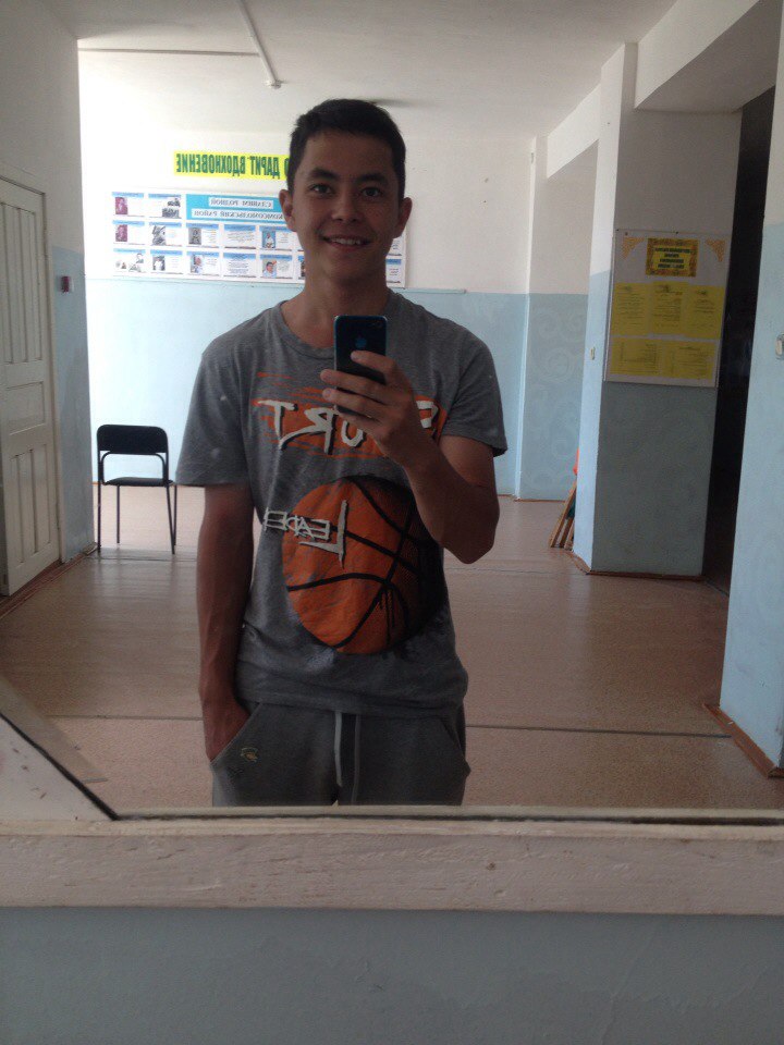 Александр Звездов